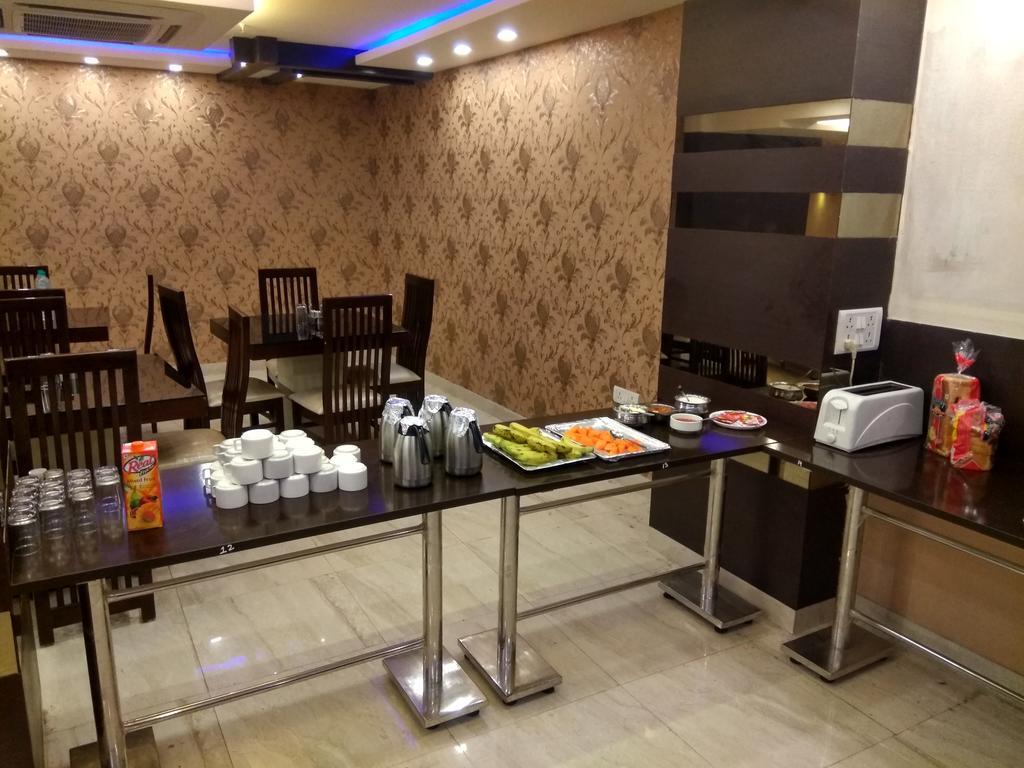 Arihant Inn-Near Blk Hospital Nueva Delhi Exterior foto