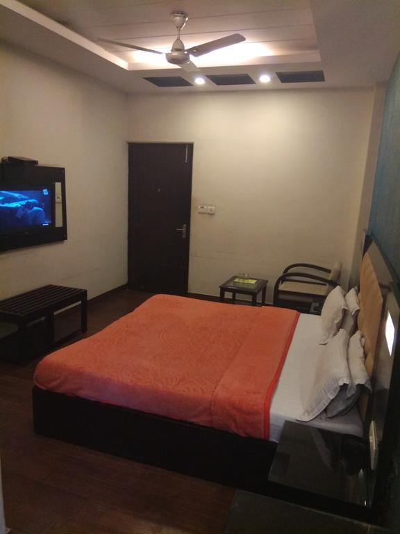 Arihant Inn-Near Blk Hospital Nueva Delhi Exterior foto