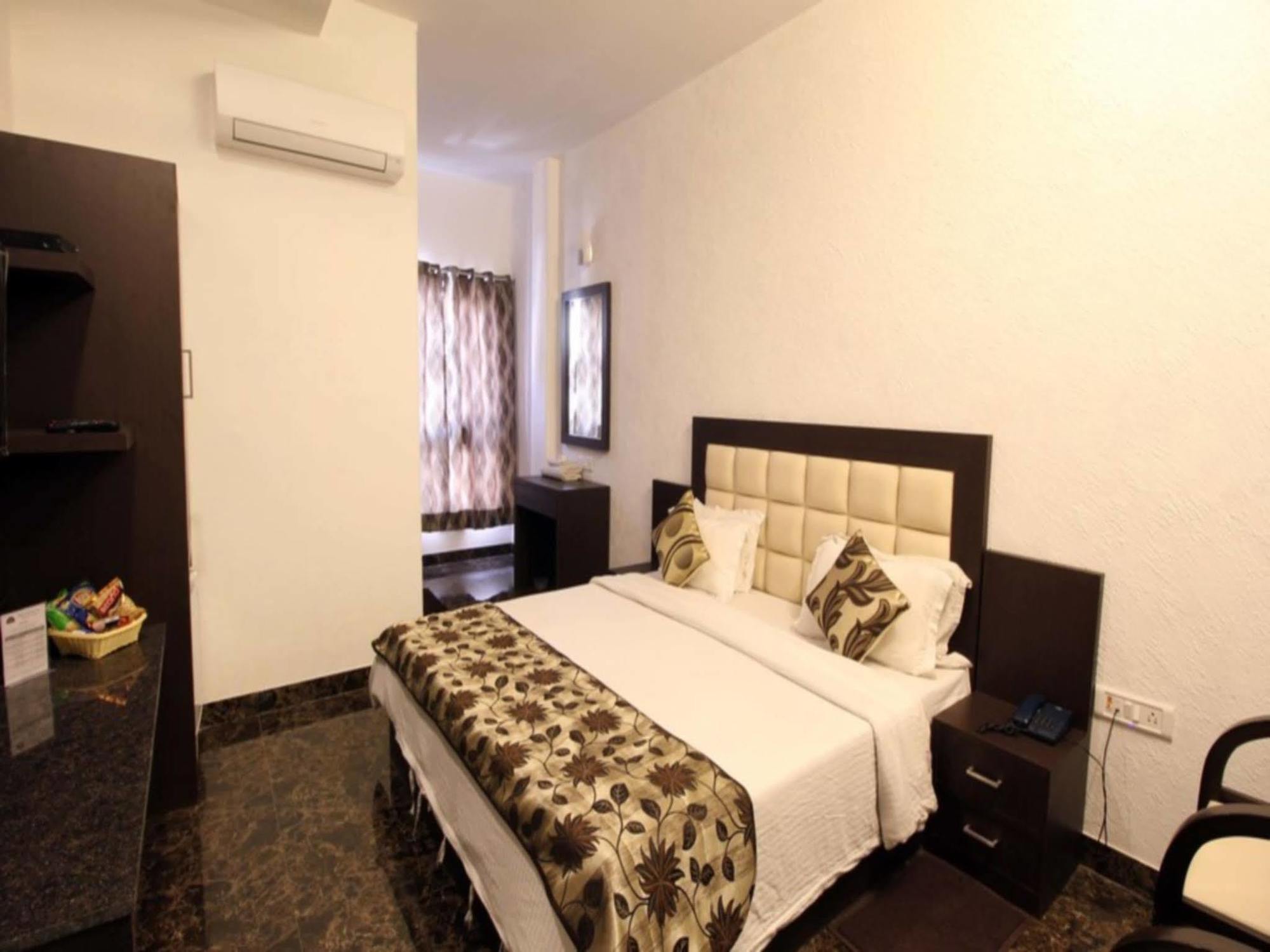Arihant Inn-Near Blk Hospital Nueva Delhi Exterior foto